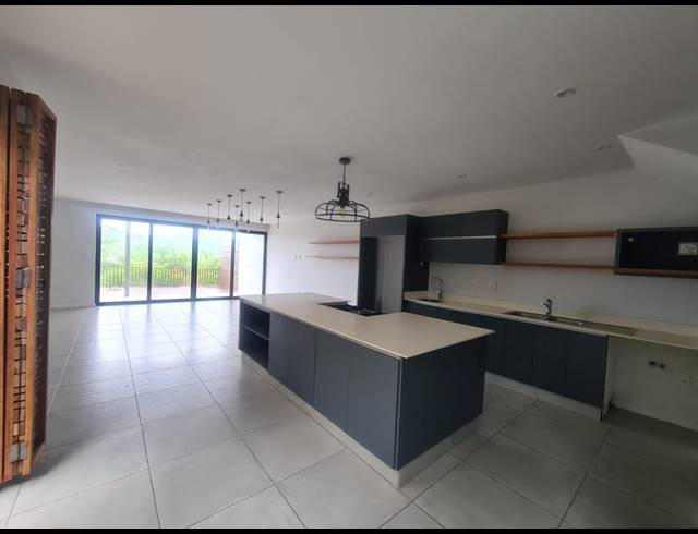 3 BEDROOM TOWNHOUSE FOR SALE IN SIMBITHI ECO ESTATE